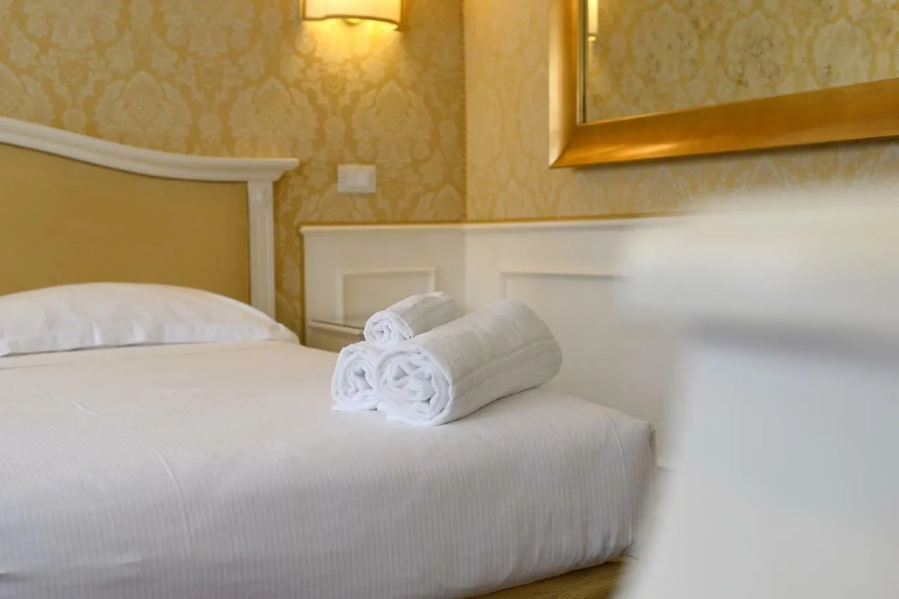 Corte Barozzi Venice Suites 2*,  Italy