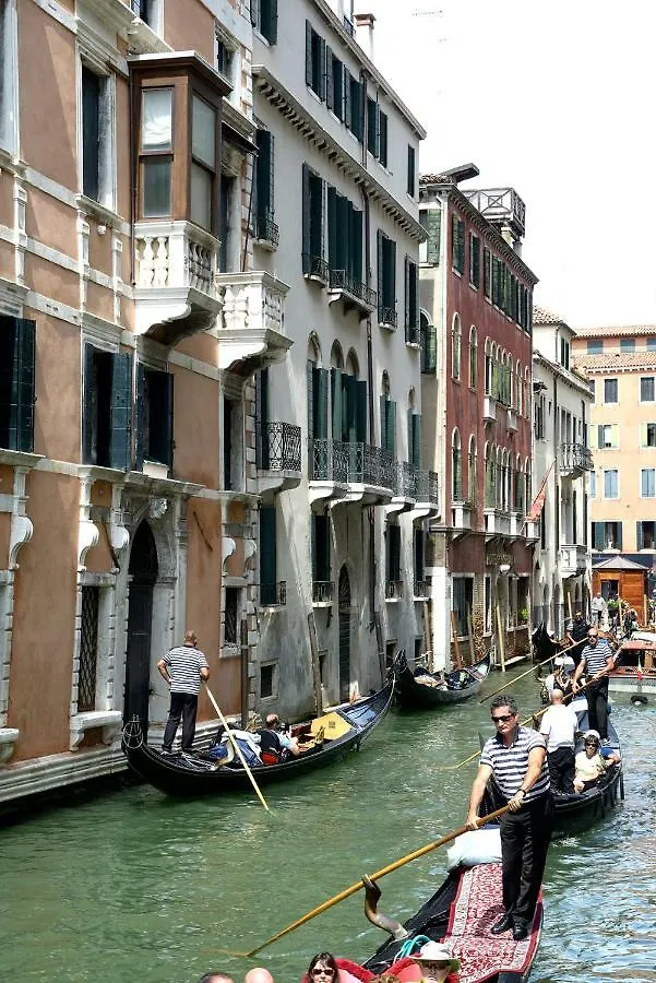 ** Aparthotel Corte Barozzi Venice Suites Italy